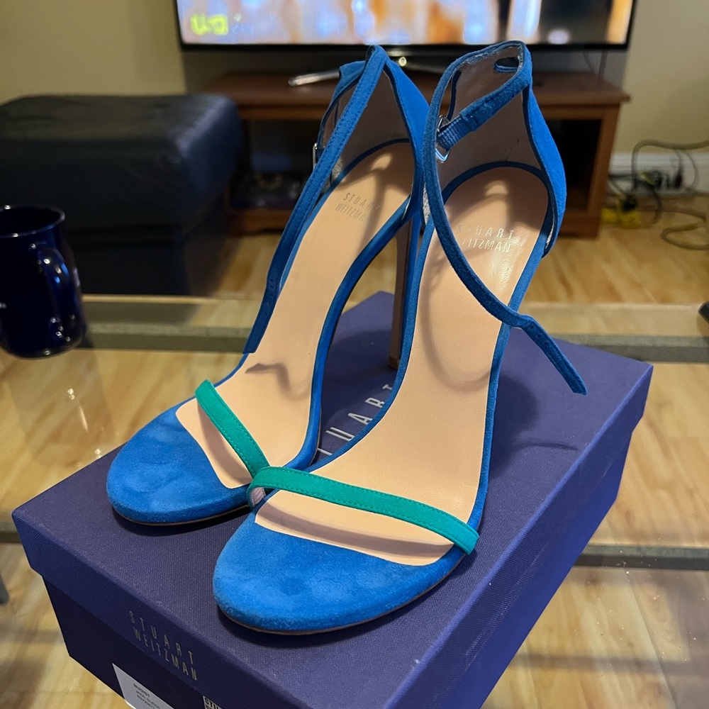 Stuart Weitzman Nudist Sandals in Blue with Jade straps Size 8M
